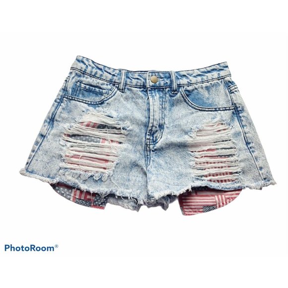 FOREVER 21 Pants - Forever 21 size 25 Stonewashed Distressed Shorts